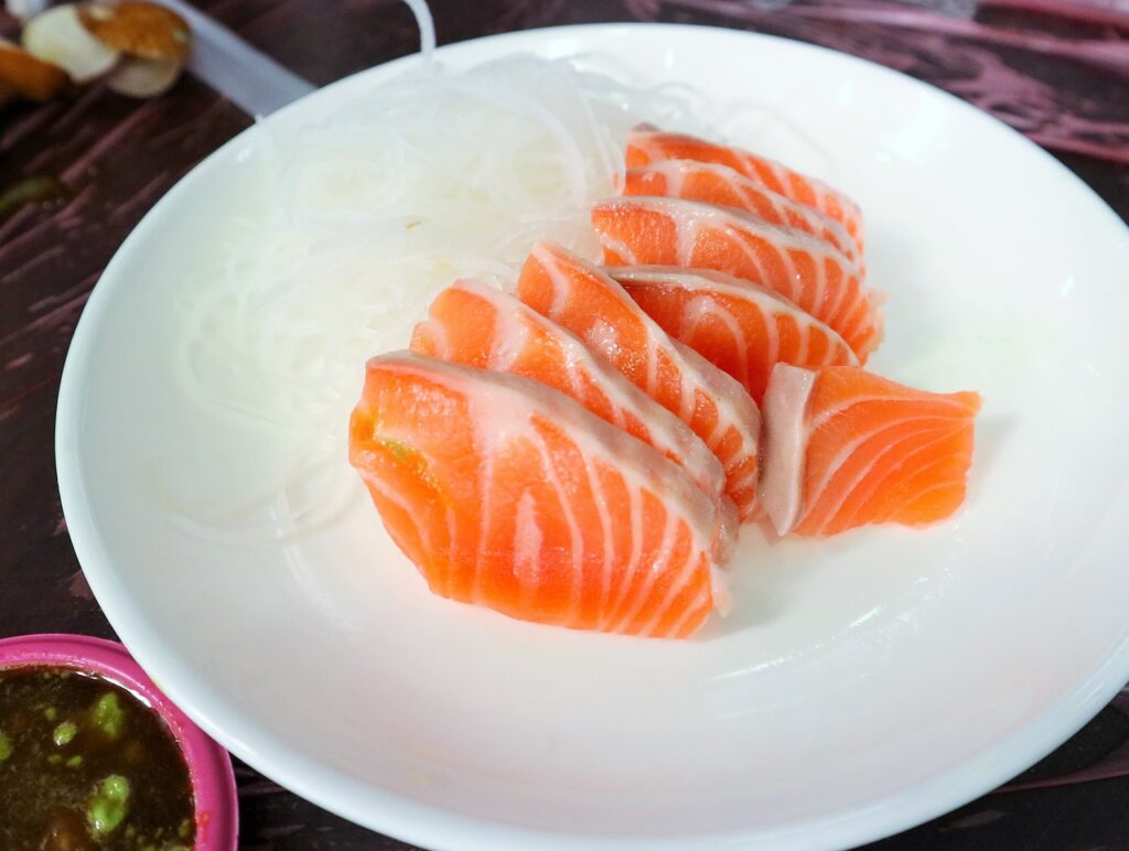 sashimi, salmon, japanese food, asian food, fish, sashimi, sashimi, sashimi, nature, sashimi, sashimi, low carb