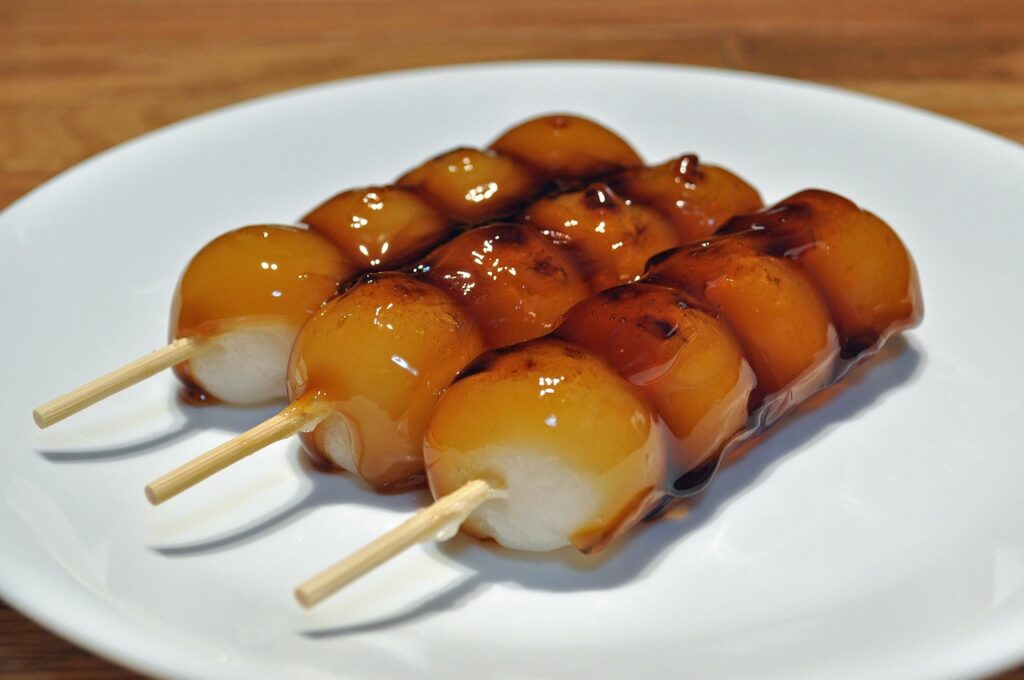 mitrashi dango, food, glazed, plate, meal, presentation, close-up, macro