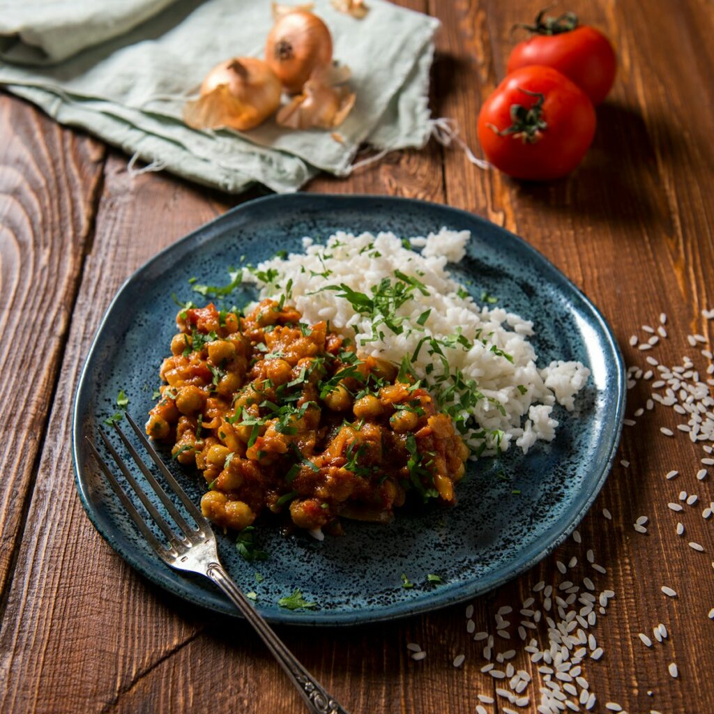 steamed rice and meat dish, japanese diet, weight loss