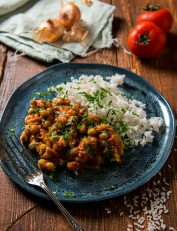 steamed rice and meat dish, japanese diet, weight loss